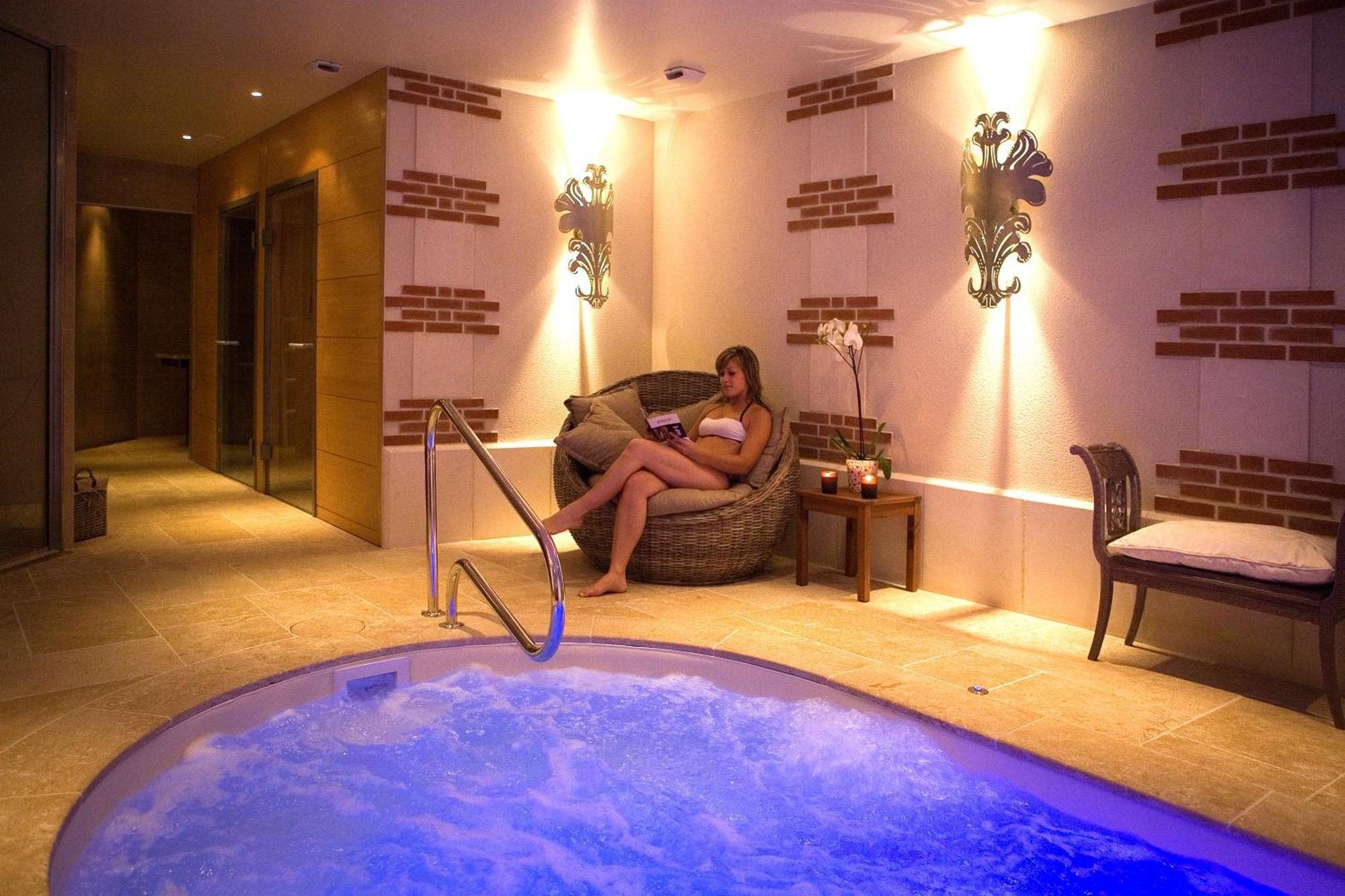 Chateau De Beaulieu Et Magnolia Spa, The Originals Relais Жу-ле-Тур Экстерьер фото